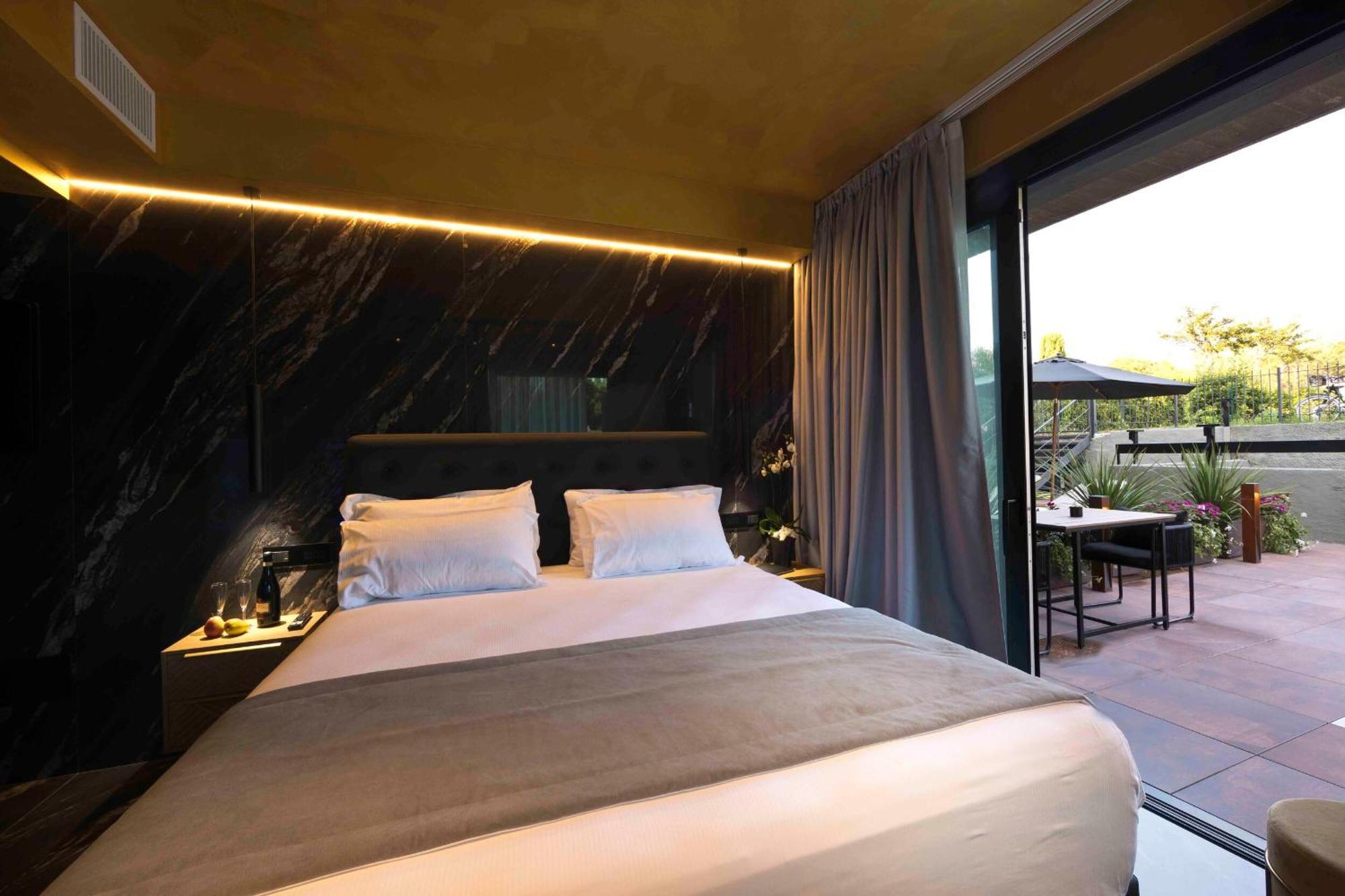 Boutique Hotel Sirmione Ngoại thất bức ảnh